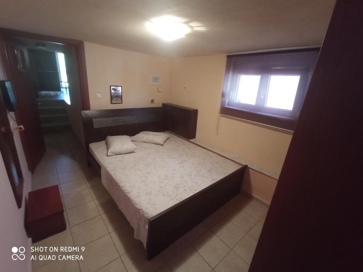 Maria Lux Apartments 볼로스 외부 사진