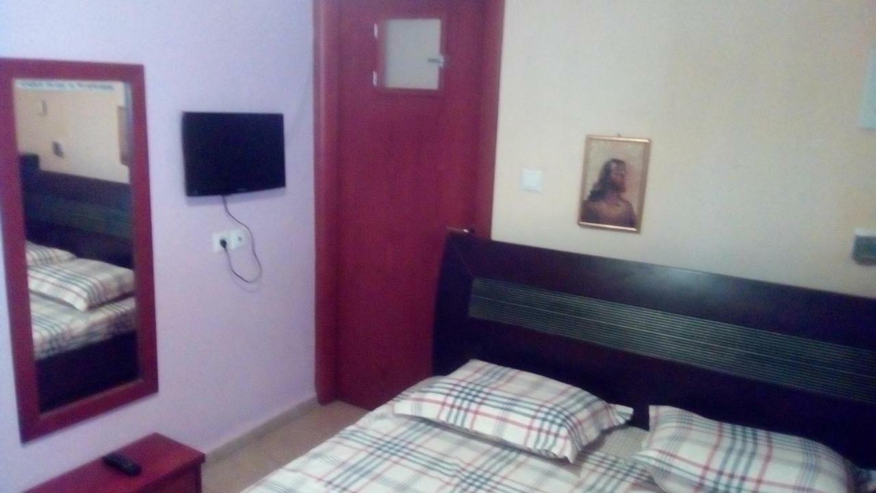 Maria Lux Apartments 볼로스 외부 사진